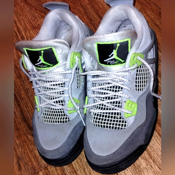 jordan 4 neon green on feet